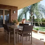Casa Bergkamp * Deltebre